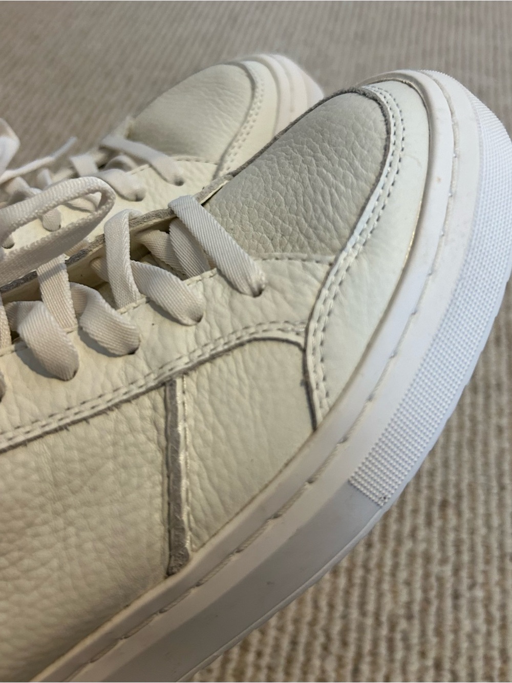 UGG Women’s Alameda Cream Leather Sneakers with Tan Heel Accent - size 9 - Picture 10 of 14
